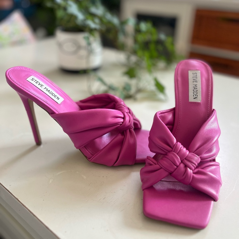 Steve Madden Fuchsia Pink Ismay Knotted Stiletto Sandals